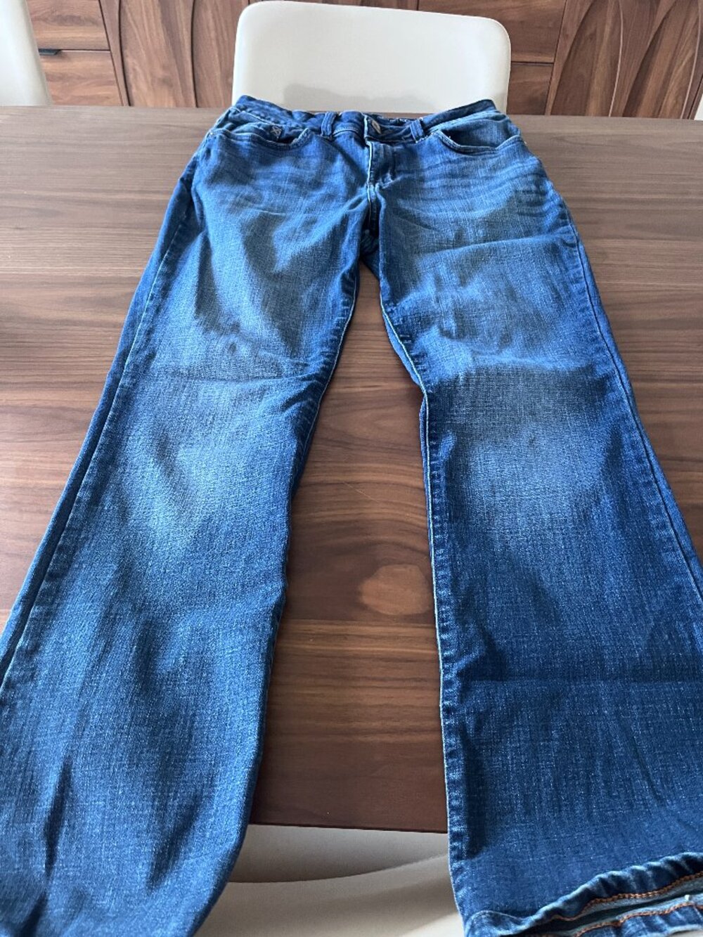 Women's Lee boot cut jeans, size 8 short - with 3 cell phone pockets!